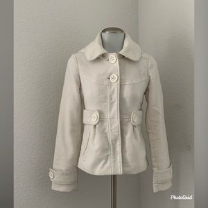 BB Dakota white coat
